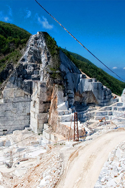 Каррара и Колоната